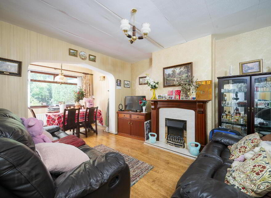 86 Kingsway Park, Belfast, BT5 7EX