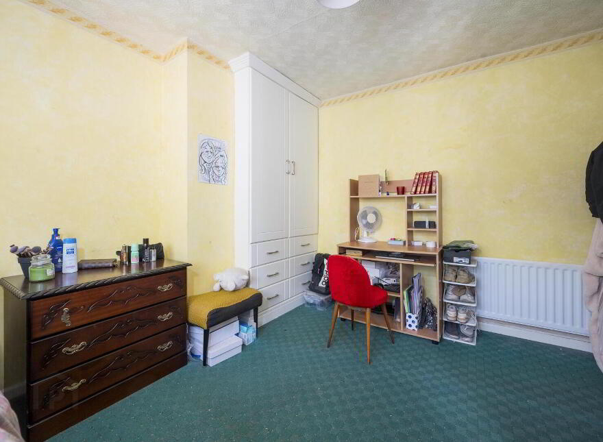 86 Kingsway Park, Belfast, BT5 7EX
