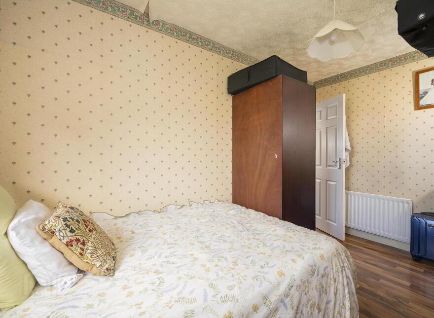 86 Kingsway Park, Belfast, BT5 7EX