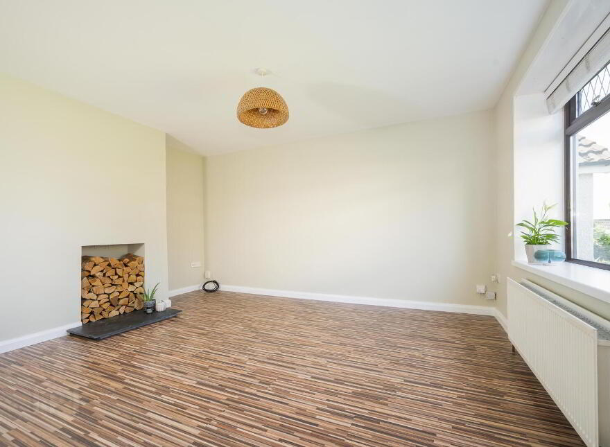 52 Castlecoole Park, Belfast, BT8 7BG