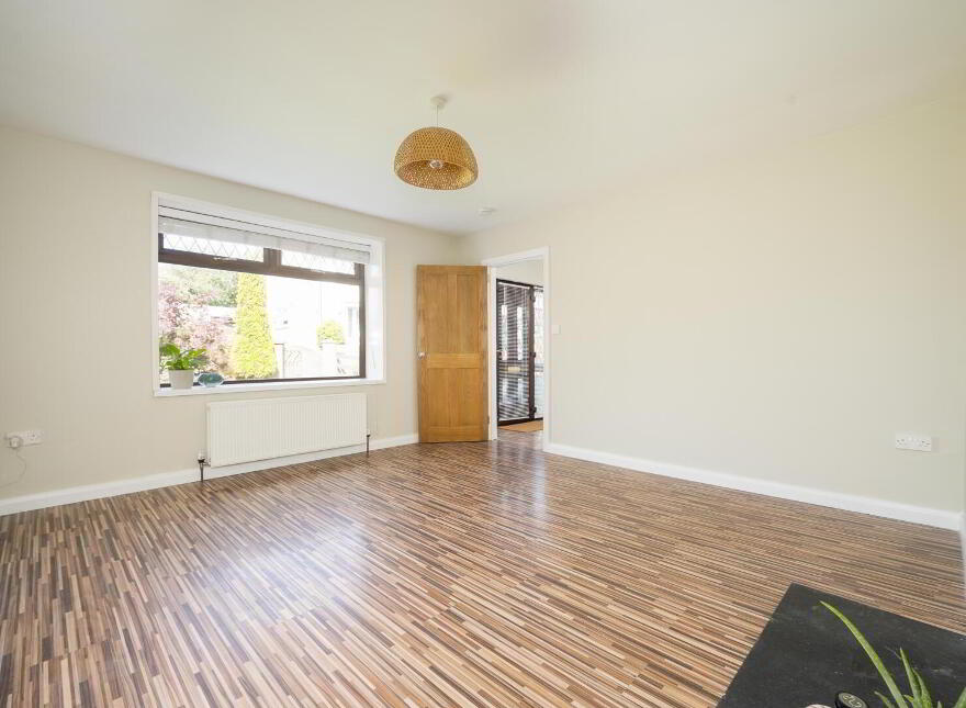 52 Castlecoole Park, Belfast, BT8 7BG