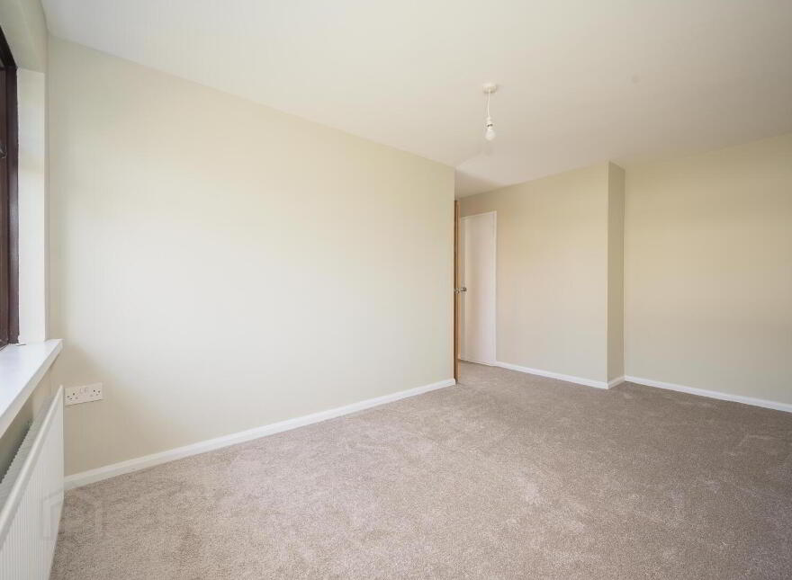 52 Castlecoole Park, Belfast, BT8 7BG