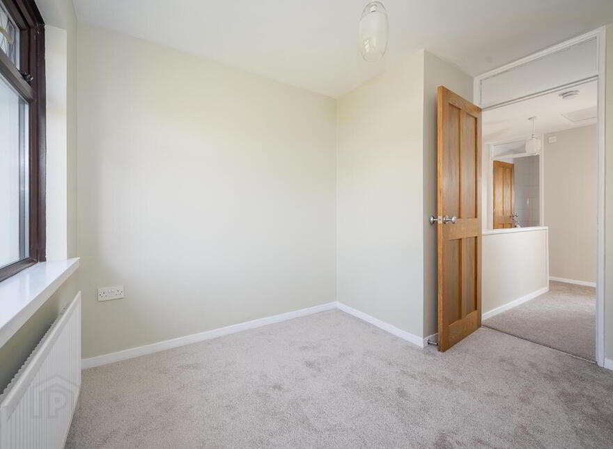52 Castlecoole Park, Belfast, BT8 7BG