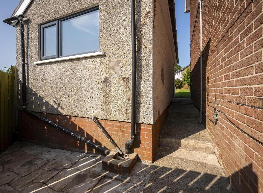 52 Castlecoole Park, Belfast, BT8 7BG