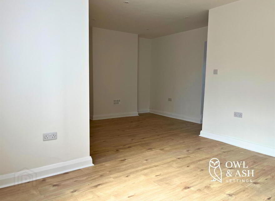 11 Warren Gardens, Lisburn, BT28 1EA