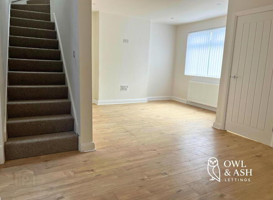 11 Warren Gardens, Lisburn, BT28 1EA
