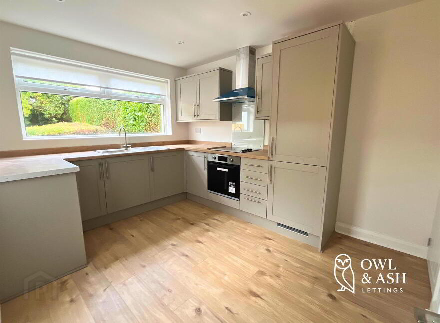 11 Warren Gardens, Lisburn, BT28 1EA