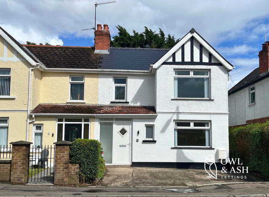 11 Warren Gardens, Lisburn, BT28 1EA