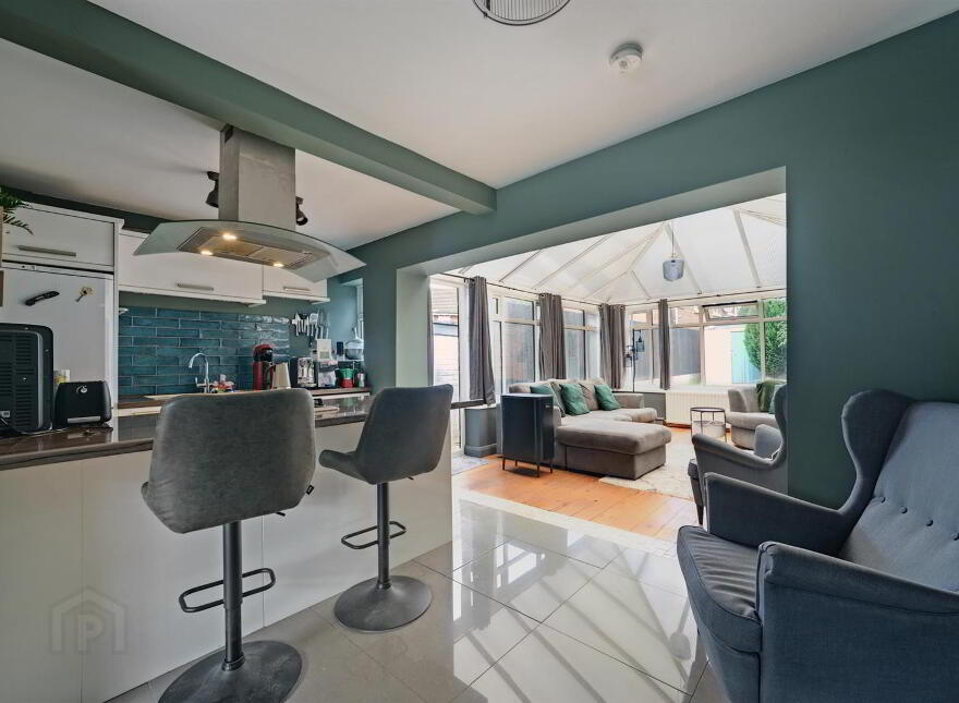 27 Lisavon Drive, Belfast, BT4 1LJ