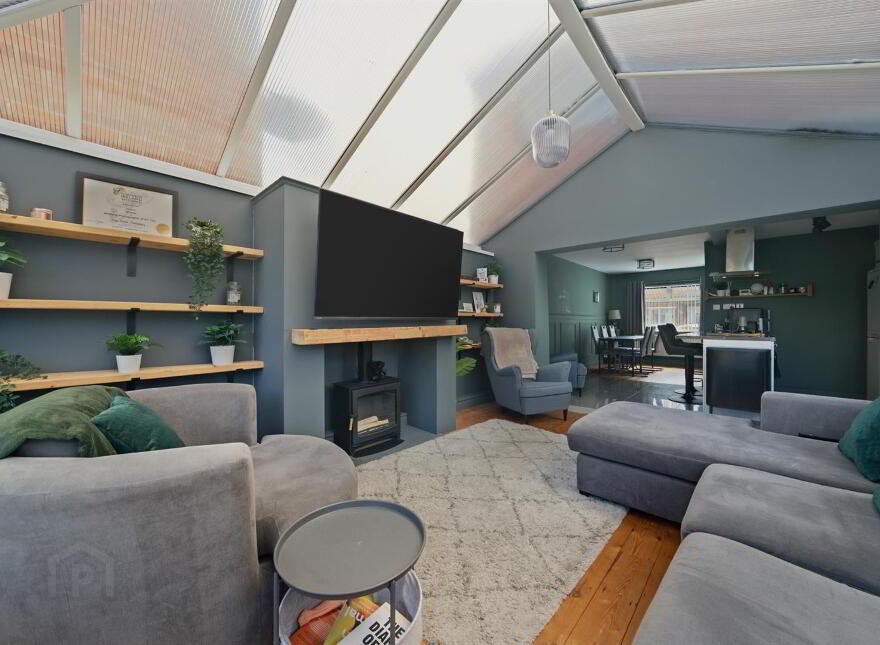 27 Lisavon Drive, Belfast, BT4 1LJ