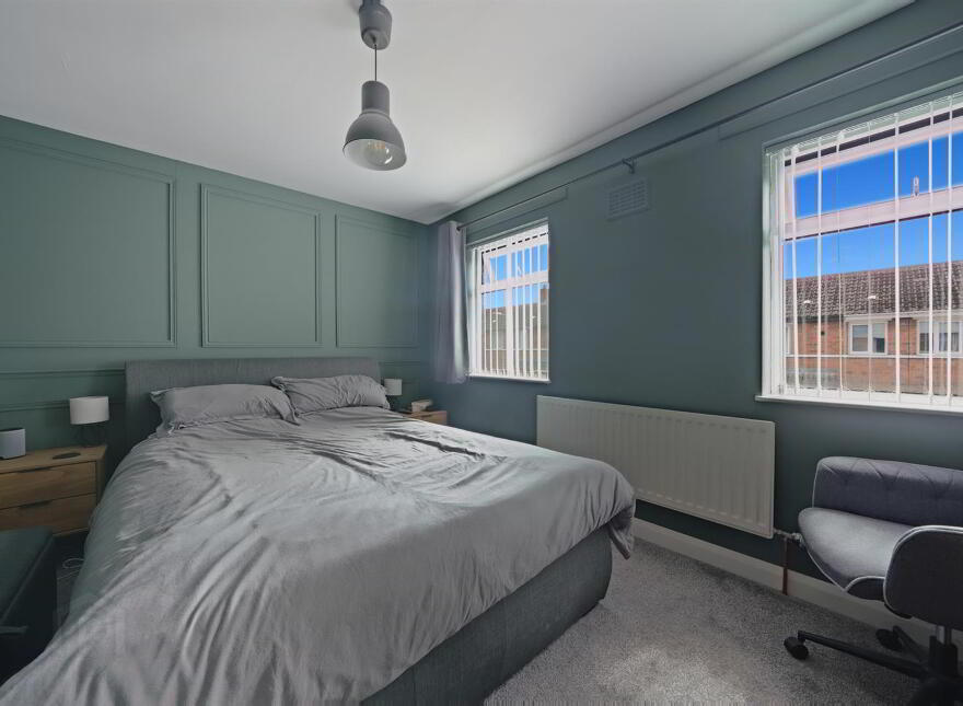 27 Lisavon Drive, Belfast, BT4 1LJ