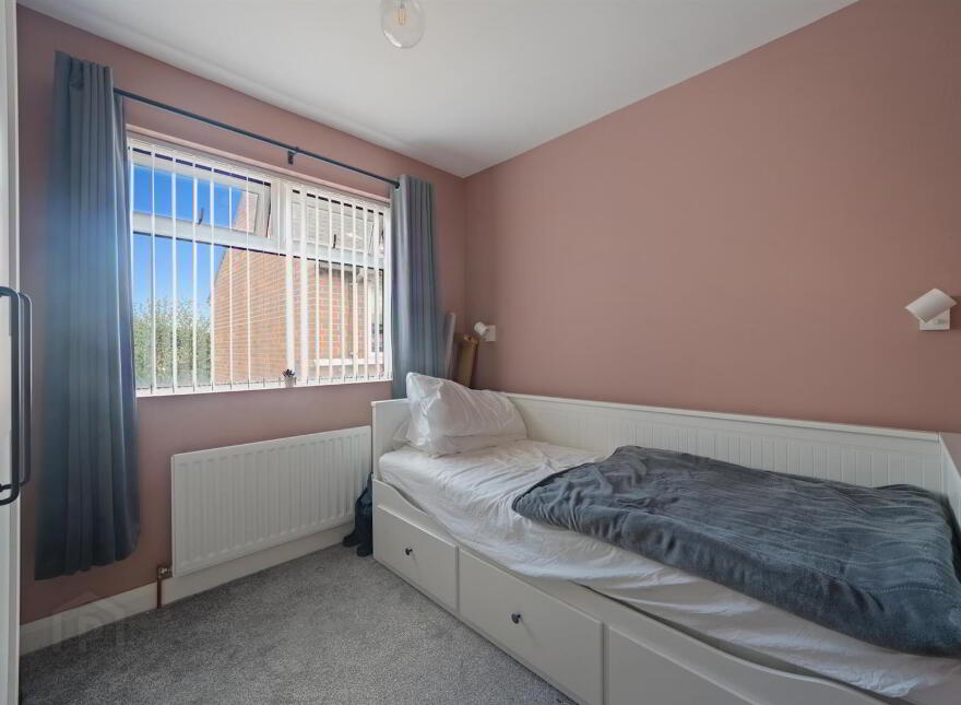 27 Lisavon Drive, Belfast, BT4 1LJ
