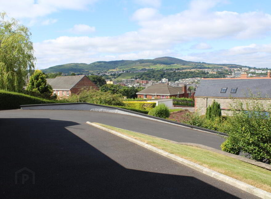 Hillcombe, 23 Arthur Street, Newry, BT34 1HR
