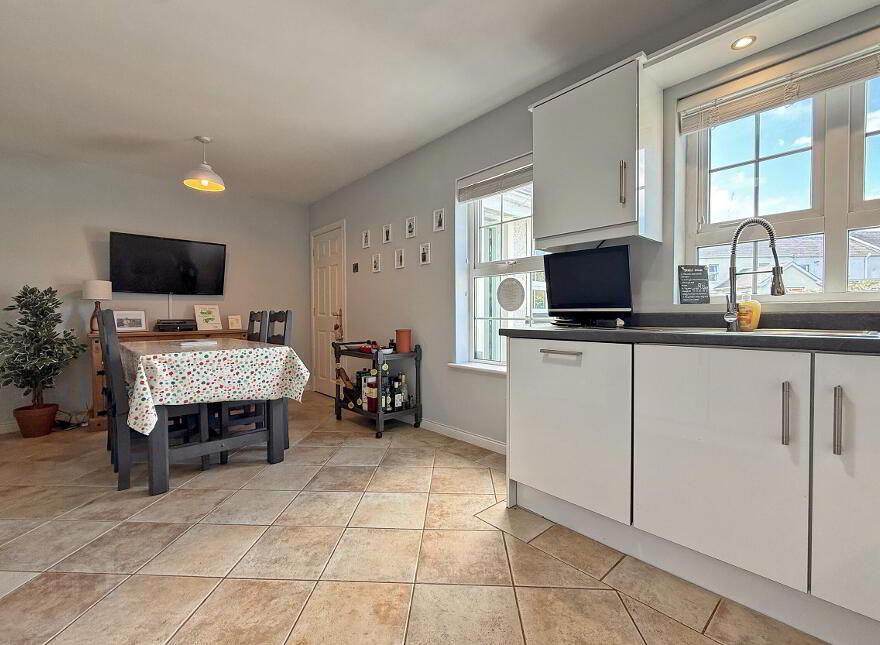 60 Glenmanus Road, Portrush, BT56 8HU