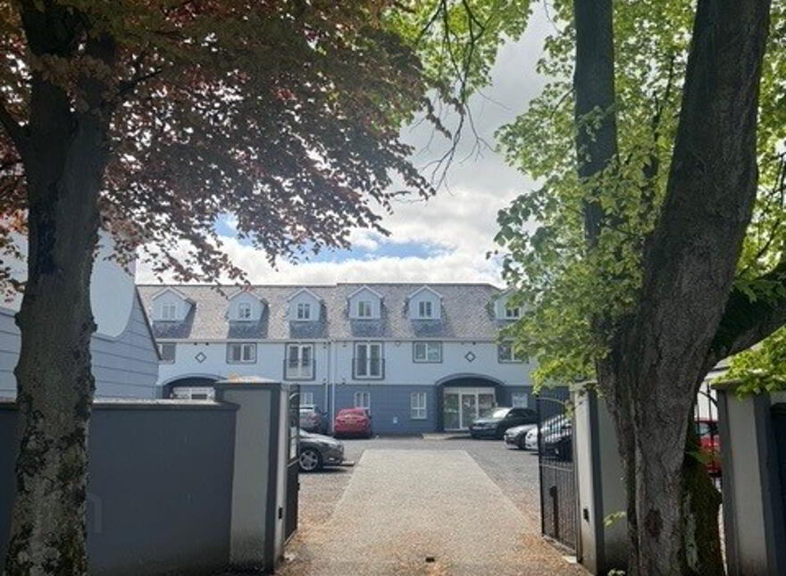 12 Glenhouse Mews, Londonderry, BT47 3AA