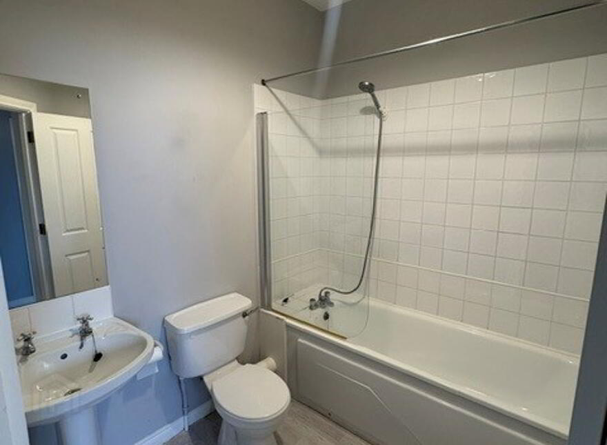12 Glenhouse Mews, Londonderry, BT47 3AA