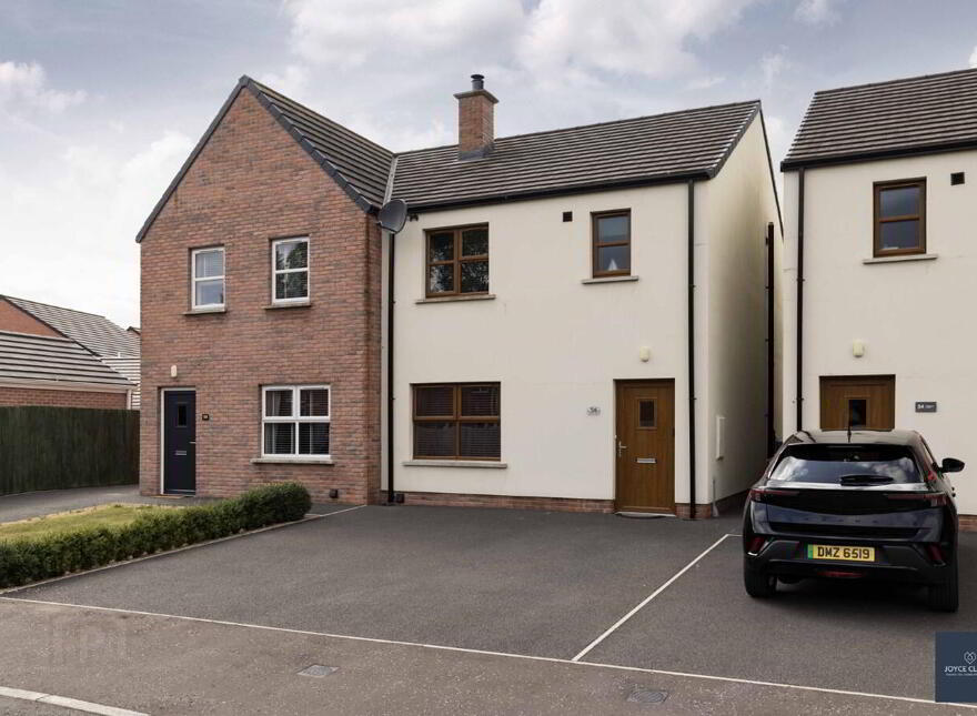 56 Nicholson Green, Donaghcloney, BT66 7UY