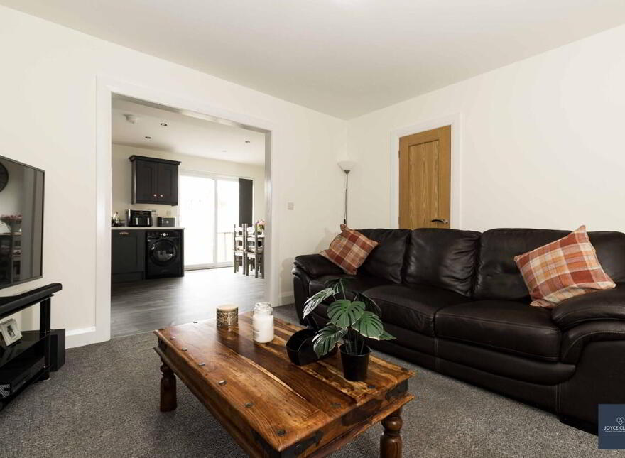 56 Nicholson Green, Donaghcloney, BT66 7UY