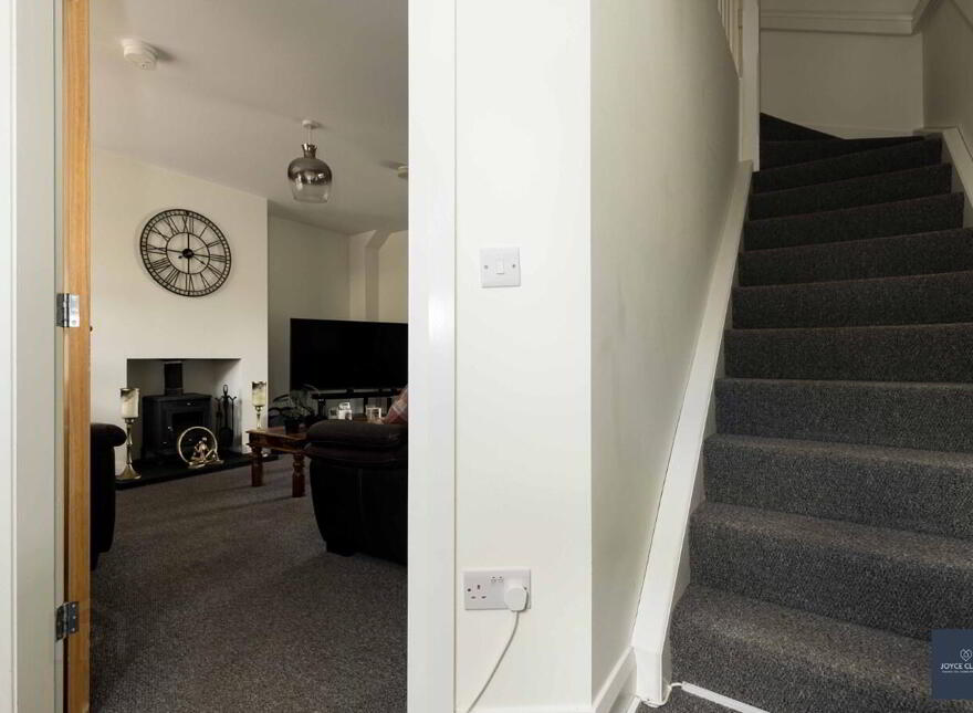 56 Nicholson Green, Donaghcloney, BT66 7UY