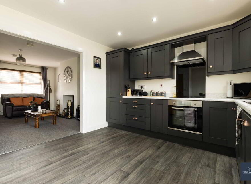 56 Nicholson Green, Donaghcloney, BT66 7UY