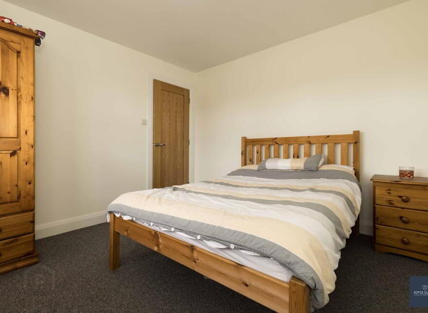 56 Nicholson Green, Donaghcloney, BT66 7UY