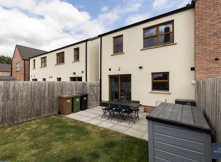 56 Nicholson Green, Donaghcloney, BT66 7UY