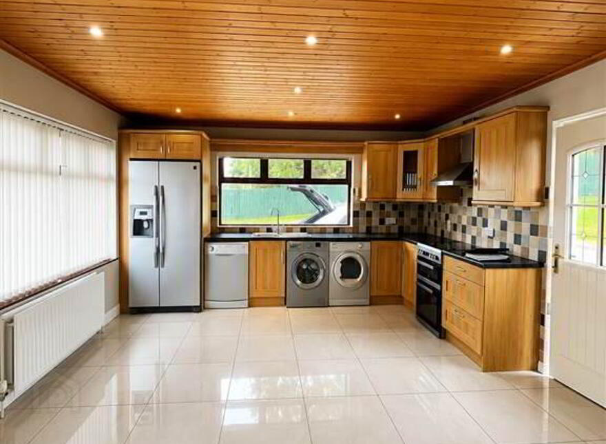 16 Tandragee Road, Newry, BT35 6QE