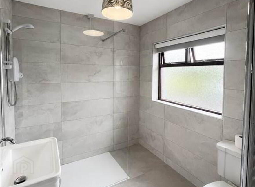 16 Tandragee Road, Newry, BT35 6QE