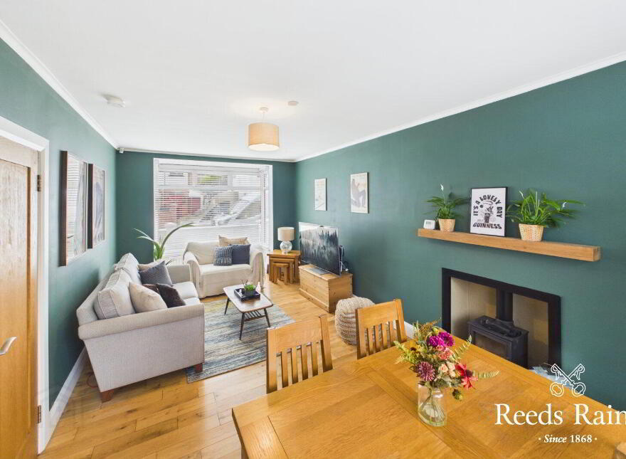 2 Loopland Park, Belfast, BT6 9DY