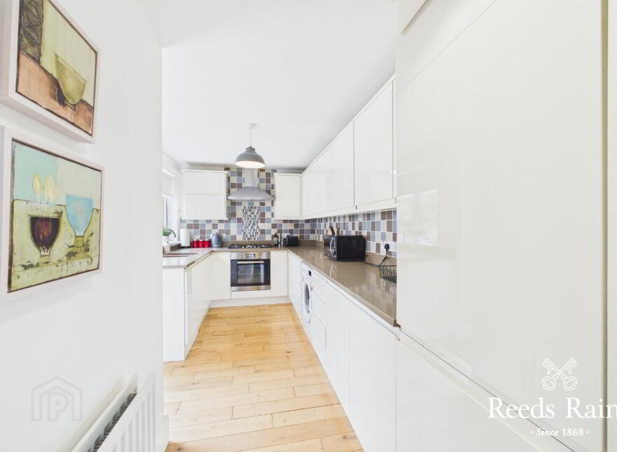2 Loopland Park, Belfast, BT6 9DY