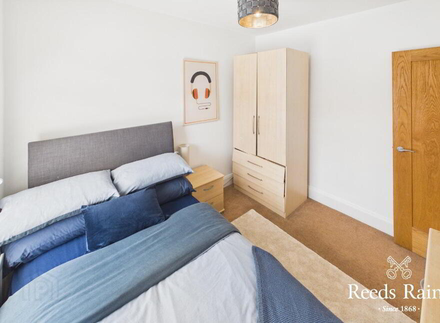 2 Loopland Park, Belfast, BT6 9DY