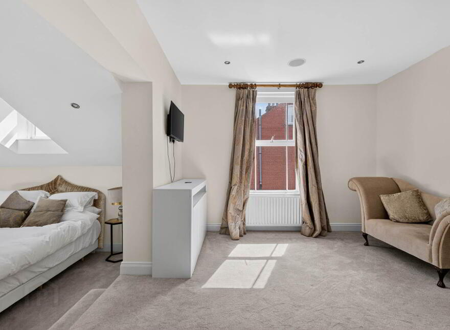 23 Fortwilliam Drive, Belfast, BT15 4EF