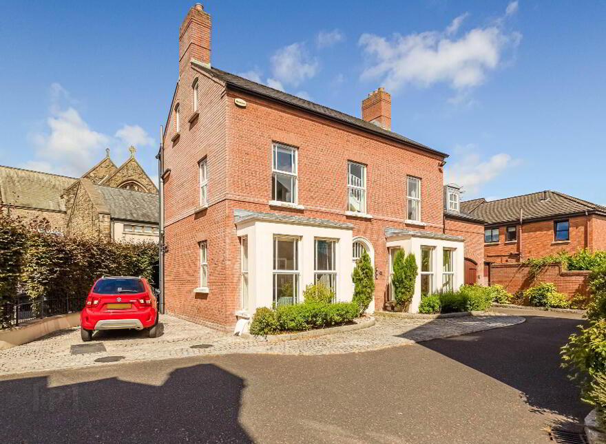 23 Fortwilliam Drive, Belfast, BT15 4EF