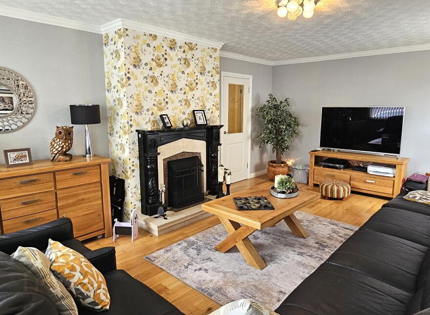 4 Collinvale, Green Road, Ballyclare, BT39 9PL