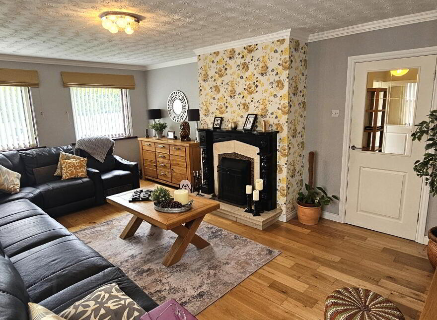 4 Collinvale, Green Road, Ballyclare, BT39 9PL