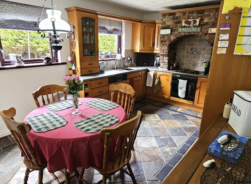 4 Collinvale, Green Road, Ballyclare, BT39 9PL