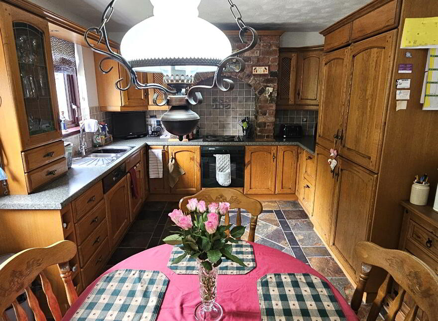 4 Collinvale, Green Road, Ballyclare, BT39 9PL