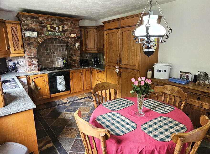 4 Collinvale, Green Road, Ballyclare, BT39 9PL