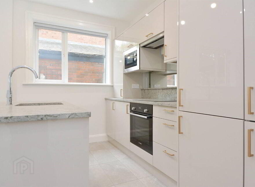6 Chlorine Gardens, Belfast, BT9 5DJ