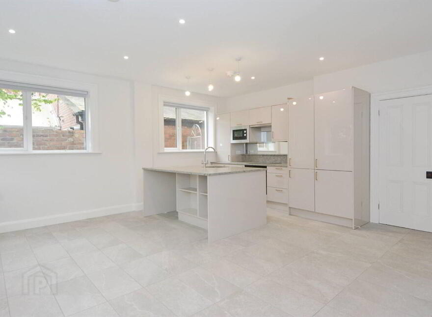 6 Chlorine Gardens, Belfast, BT9 5DJ