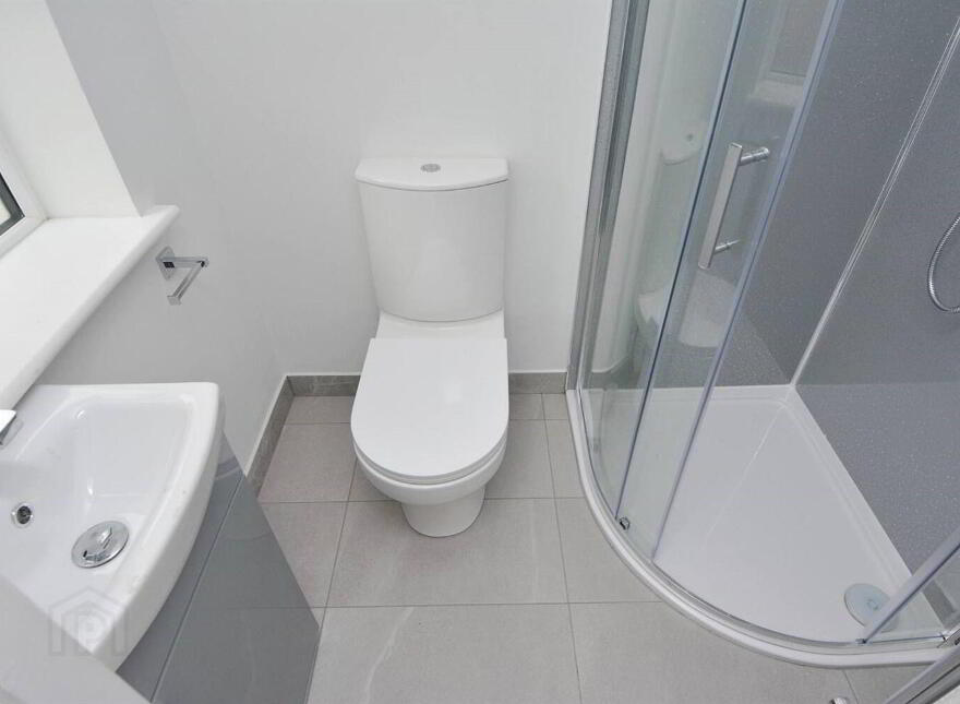 6 Chlorine Gardens, Belfast, BT9 5DJ