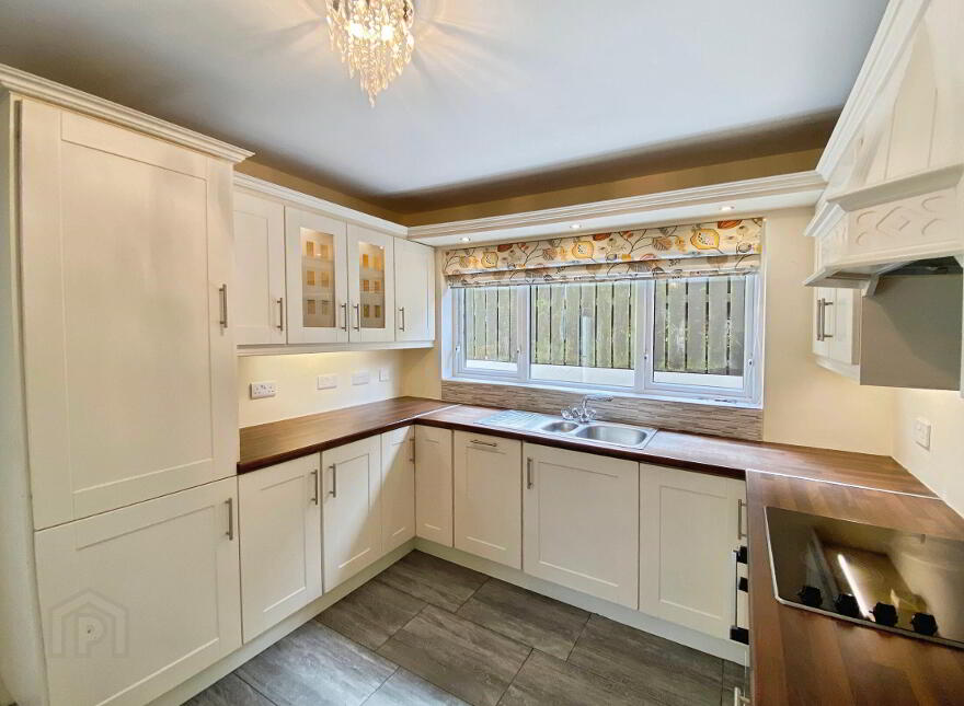 5 Ashthorpe, Londonderry, BT47 2DH