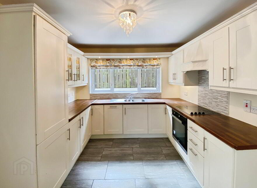 5 Ashthorpe, Londonderry, BT47 2DH