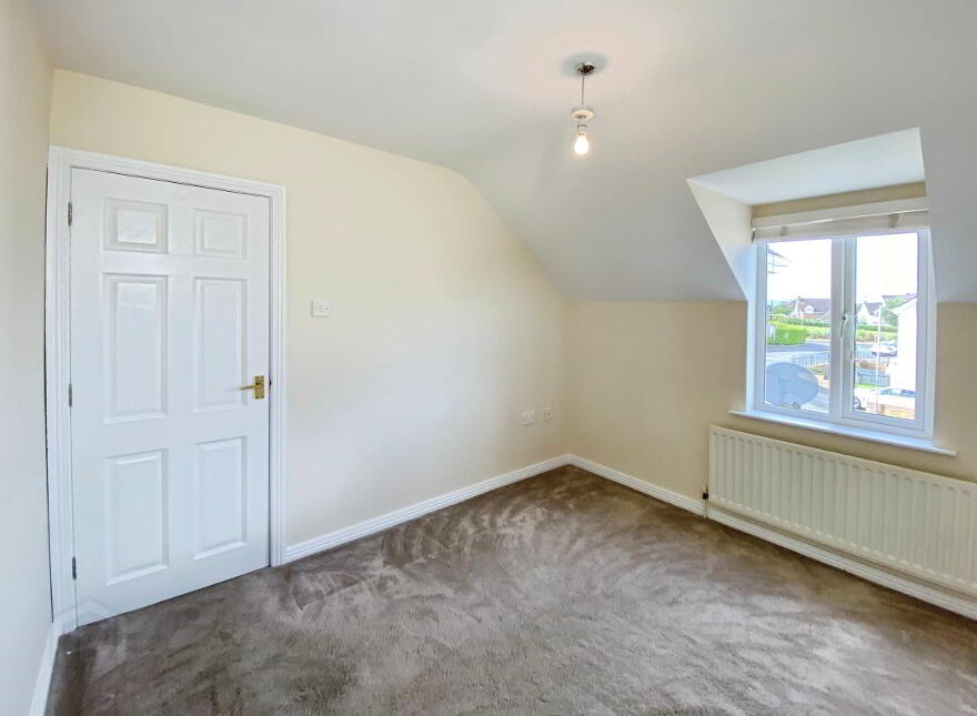 5 Ashthorpe, Londonderry, BT47 2DH
