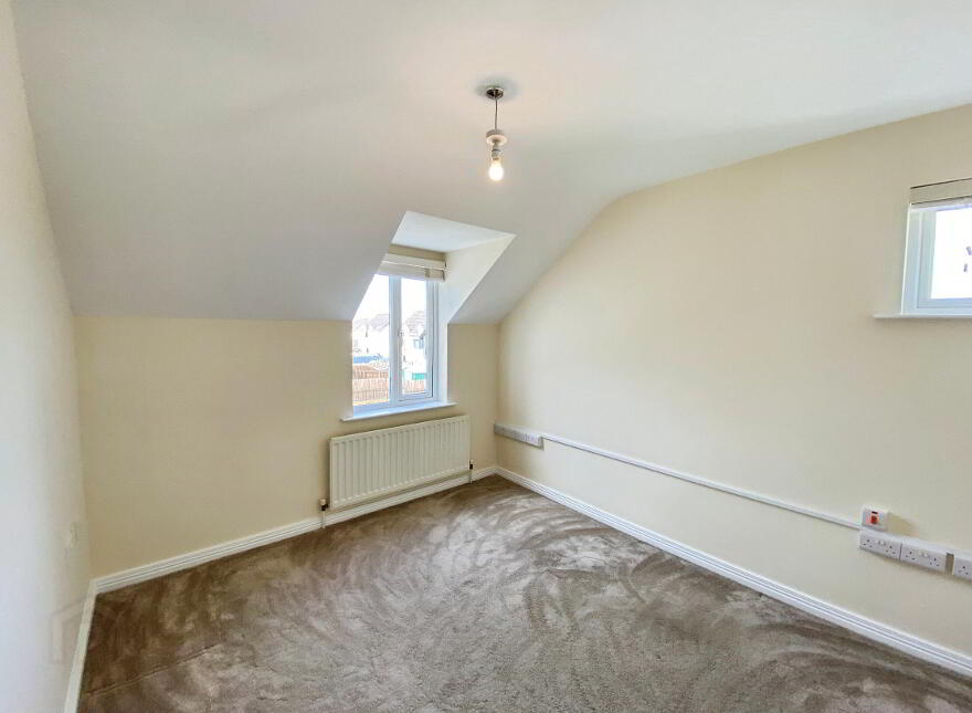 5 Ashthorpe, Londonderry, BT47 2DH