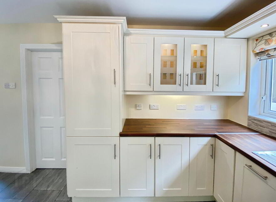 5 Ashthorpe, Londonderry, BT47 2DH