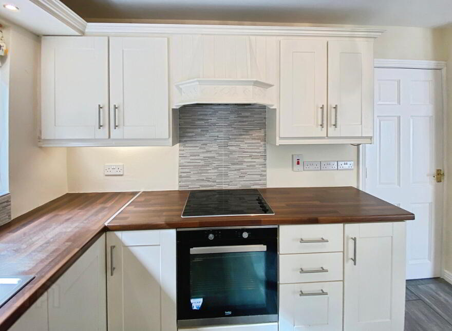 5 Ashthorpe, Londonderry, BT47 2DH