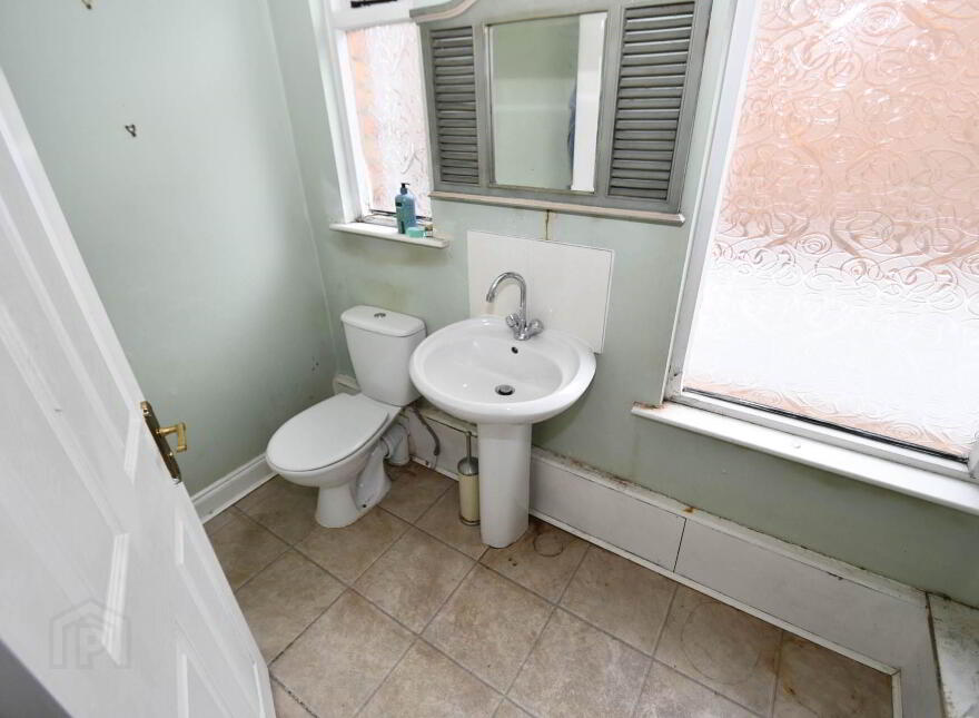 42 Orient Gardens, Cliftonville Road, Belfast, BT14 6LH