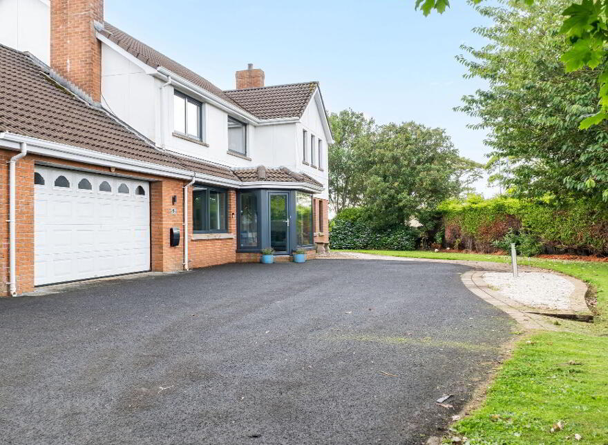 5 Adam Clarke Gardens, Portstewart, BT55 7SB