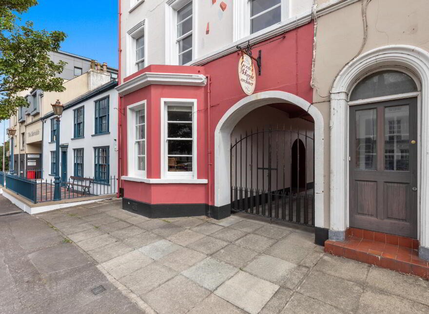 31 Shore Road, Holywood, BT18 9HX